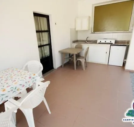 Camping San Teodoro La Cinta Кемпинг *